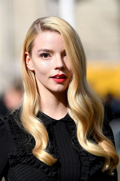 anya taylor joy real hair color.